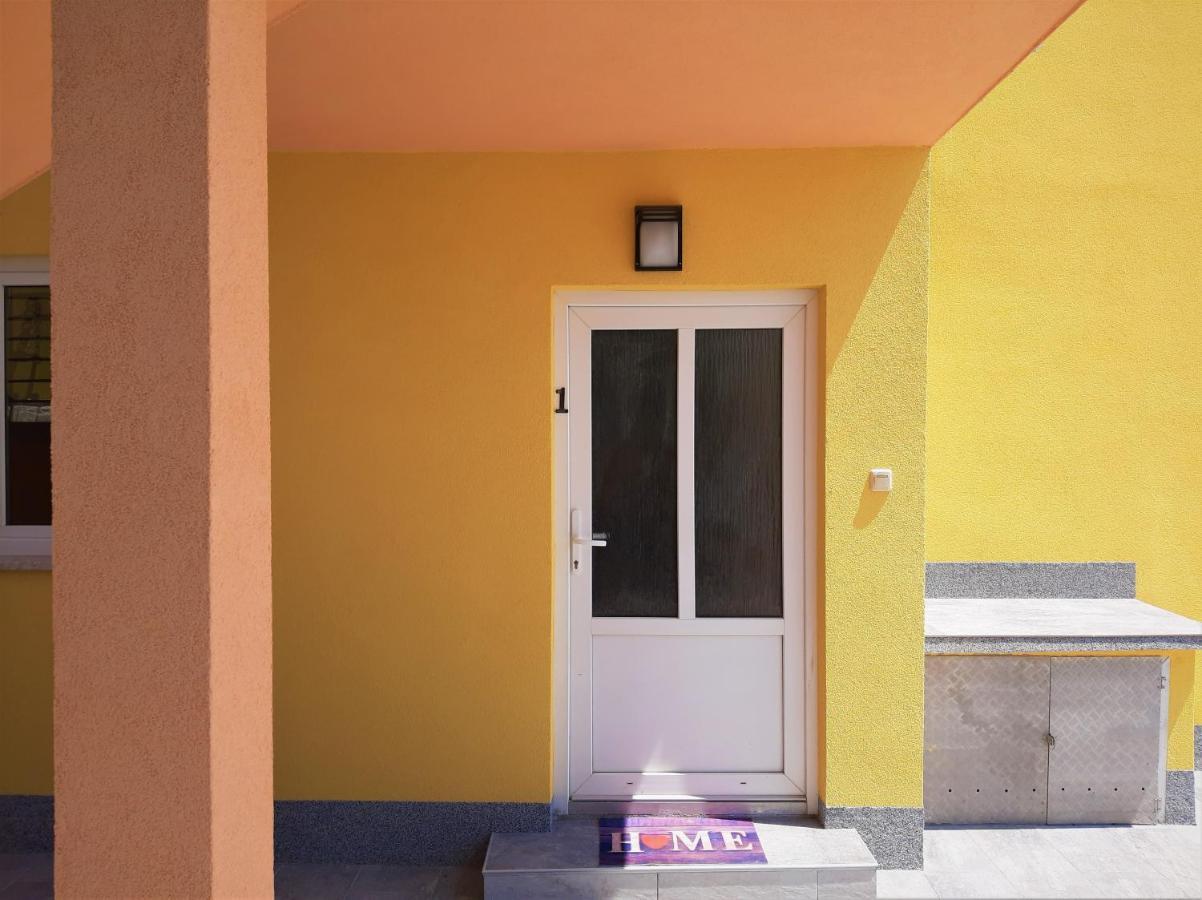 Cozy Apartments With Sea View Нови-Винодолски Экстерьер фото